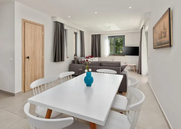 Perithia Suites