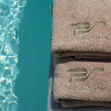 Nyaraló Perithia Suites *