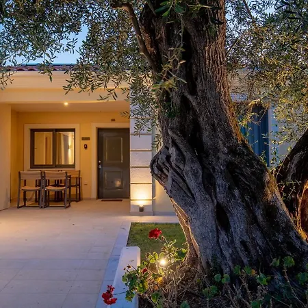 Perithia Suites Nyaraló *