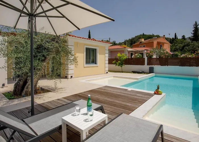 Perithia Suites *