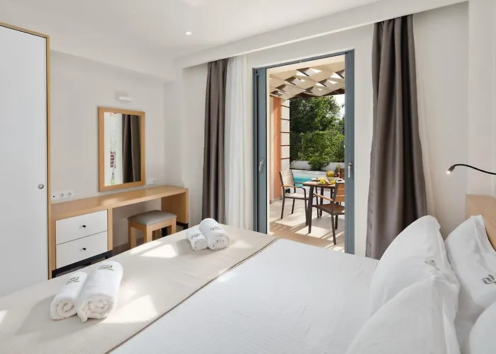 Perithia Suites Dom wakacyjny Peritheia