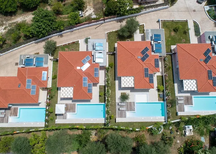 Dom wakacyjny Perithia Suites